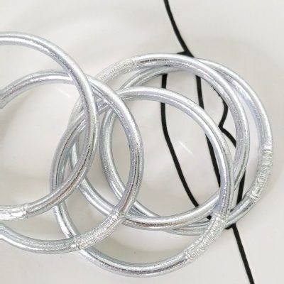 Jonc bouddhiste porte-bonheur couleur argent