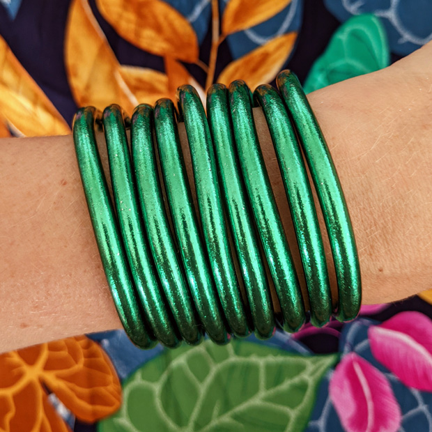 Bracelet jonc bouddhiste vert Maia et Zoé