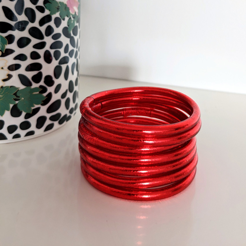 Joncs bouddhistes rouge passion Maia et Zoé