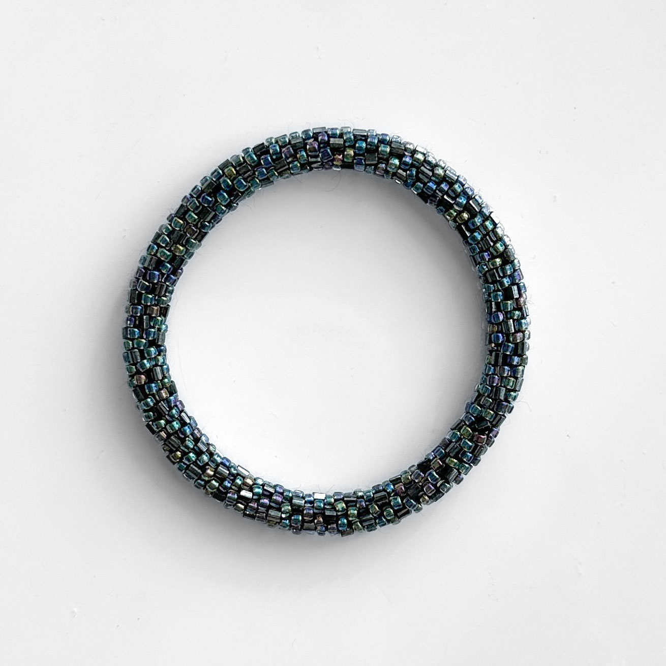 Bracelet népalais #56 (irisé bleu gris)