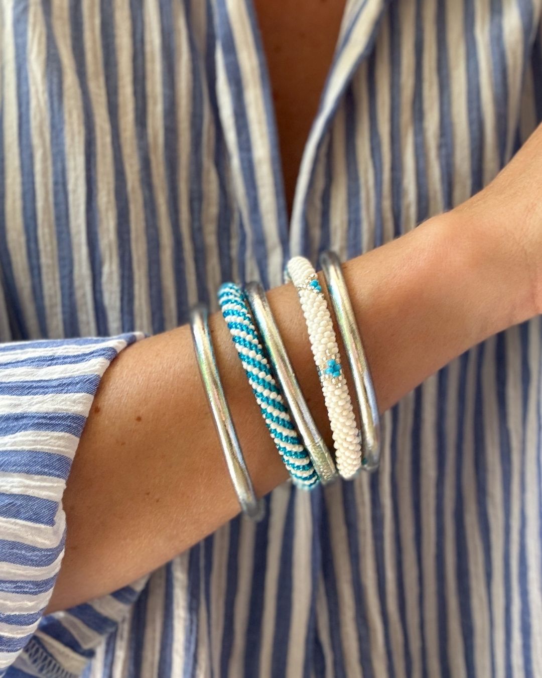 Bracelet népalais #100 (bleu et blanc) – Image 3