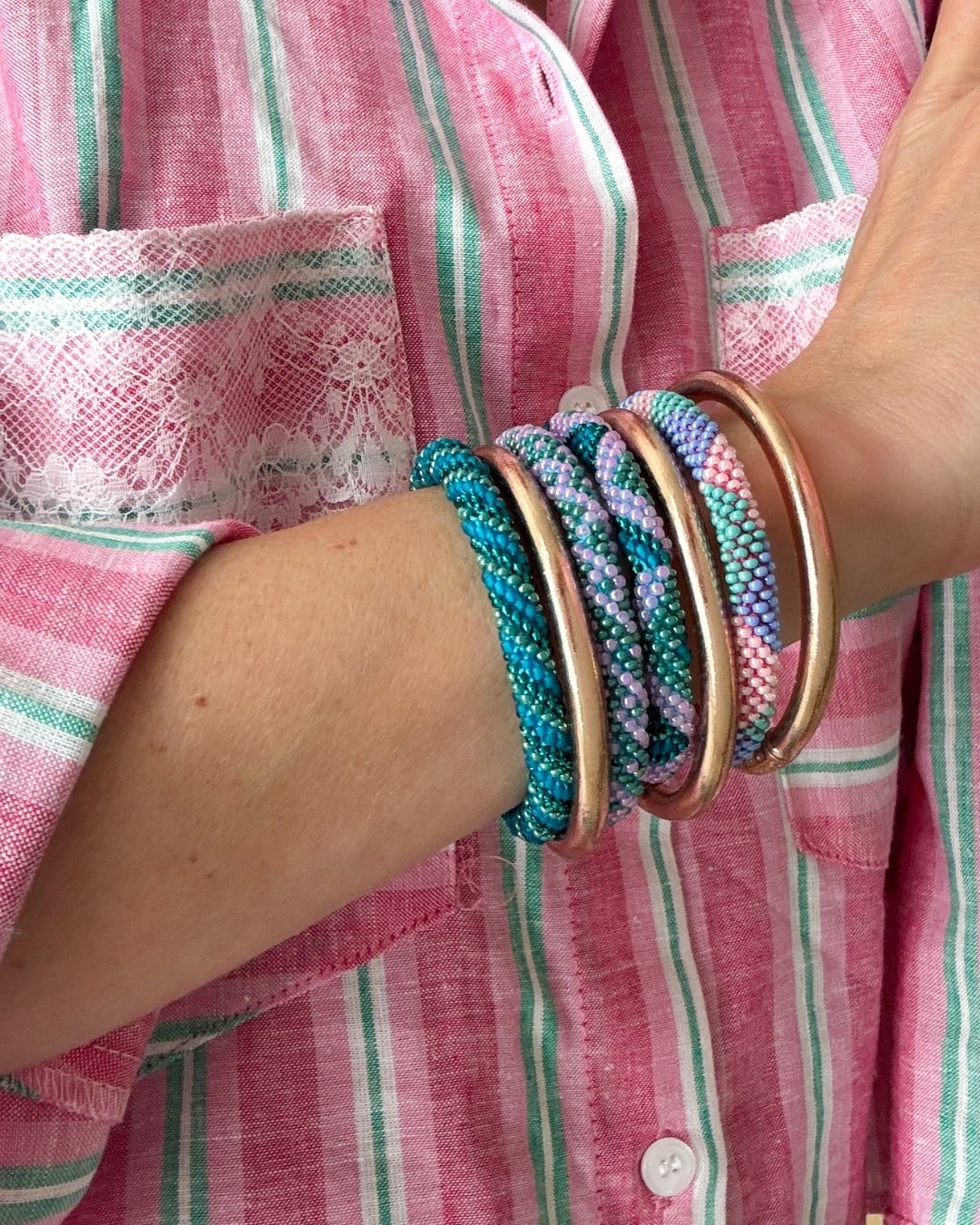 Bracelet népalais #104 (vert et bleu) – Image 2