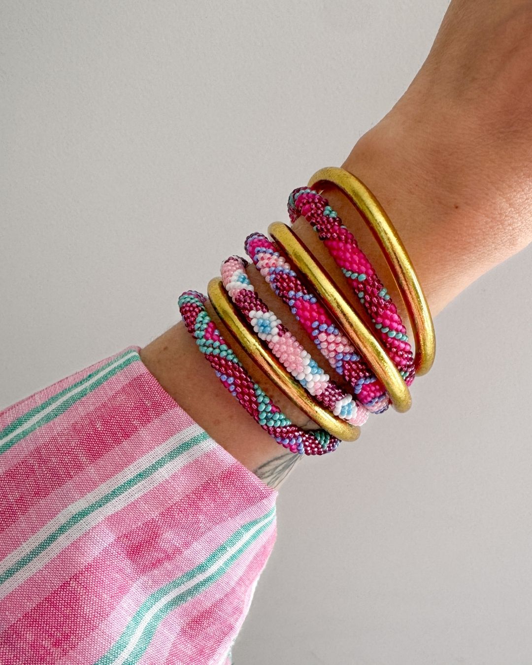 Bracelet népalais #82 (rose et violet) – Image 2